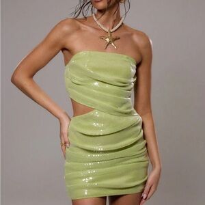 Elegant Green Strapless Dress